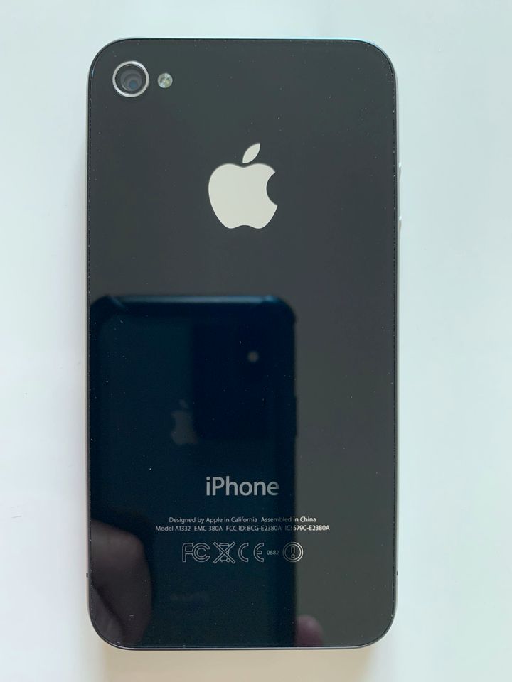 Apple iPhone 4 16GB Black schwarz Smartphone Handy Mobiltelefon in Heuchelheim