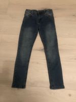 Jeans für Mädchen (eng, Röhrenjeans) Nordrhein-Westfalen - Werdohl Vorschau