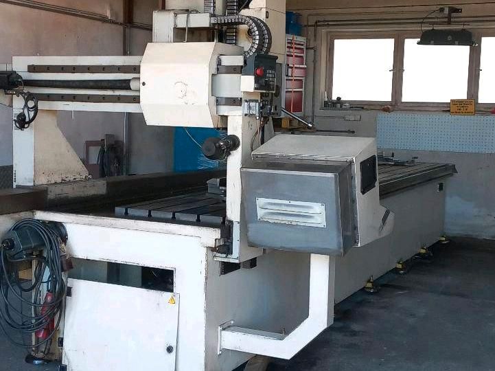 Weyrauch CNC Bohrzentrum keine Fräsmaschiene Simens Sinumerik 805 in Amstetten