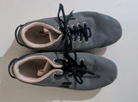 Fila Damen Schuhe Blau und Pink mit weißen Sohlen Nordrhein-Westfalen - Emmerich am Rhein Vorschau