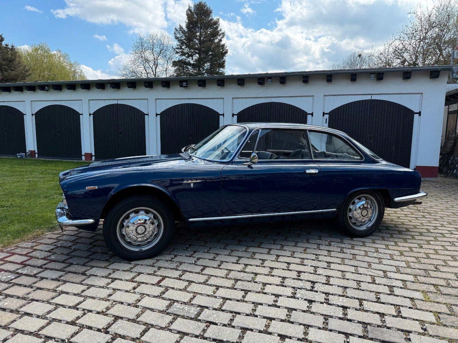Abbildung des Autos Alfa Romeo 2600 Sprint C…