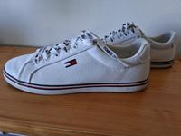 Weiße Canvas Sneaker von Hilfiger Sport Gr. 39 Hessen - Bad Soden am Taunus Vorschau