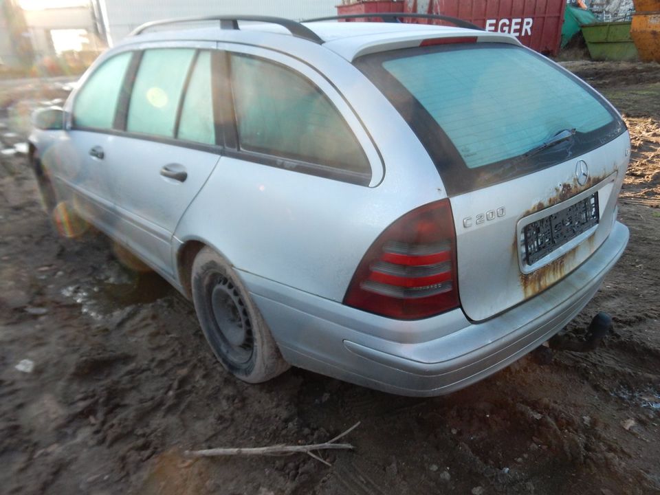 Mercedes W203 T-Modell C200 Ersatzteileträger 744 VN8939 in Heilsbronn