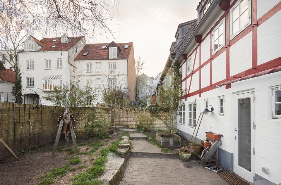 Liebevoll denkmalgerecht saniertes Wohnhaus  im Herzen der Stadt in Flensburg