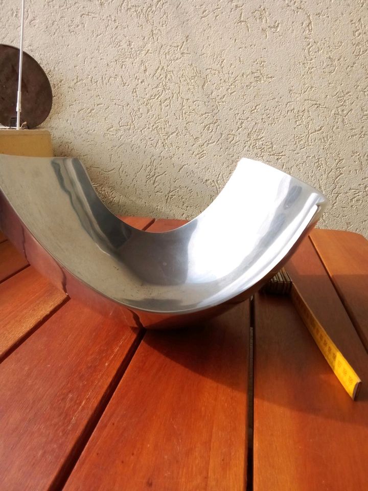 Obstschale Aluminium Designer Stück futuristisch,30 cm ,19 hoch in Bad Iburg