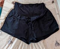 Umstandsshorts Esmara Größe  44/46 Sachsen - Stolpen Vorschau