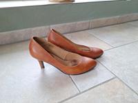 Pier One Pumps Gr. 39, braun Hessen - Diemelstadt Vorschau