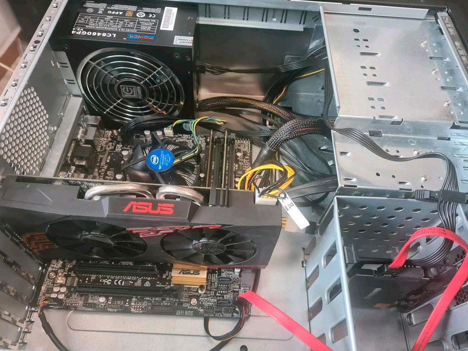 Pc i5-6500 Rx570 4gb 512gb ssd 16gb ram in Solingen