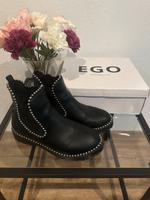 Schwarze Stiefeletten mit Nieten von Ego Bayern - Baldham Vorschau