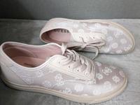 Sneaker/Schnürschuhe/Halbschuhe von Guess Gr.41 rose/rosa topp Nordrhein-Westfalen - Hilden Vorschau