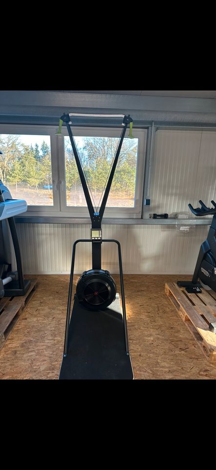 Ski Maschine Ski-Erg Fitnessgerät neu zu verkaufen! in Ingolstadt