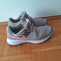 NIKE STAR RUNNER SNEAKER IN GR.37 Bayern - Regensburg Vorschau