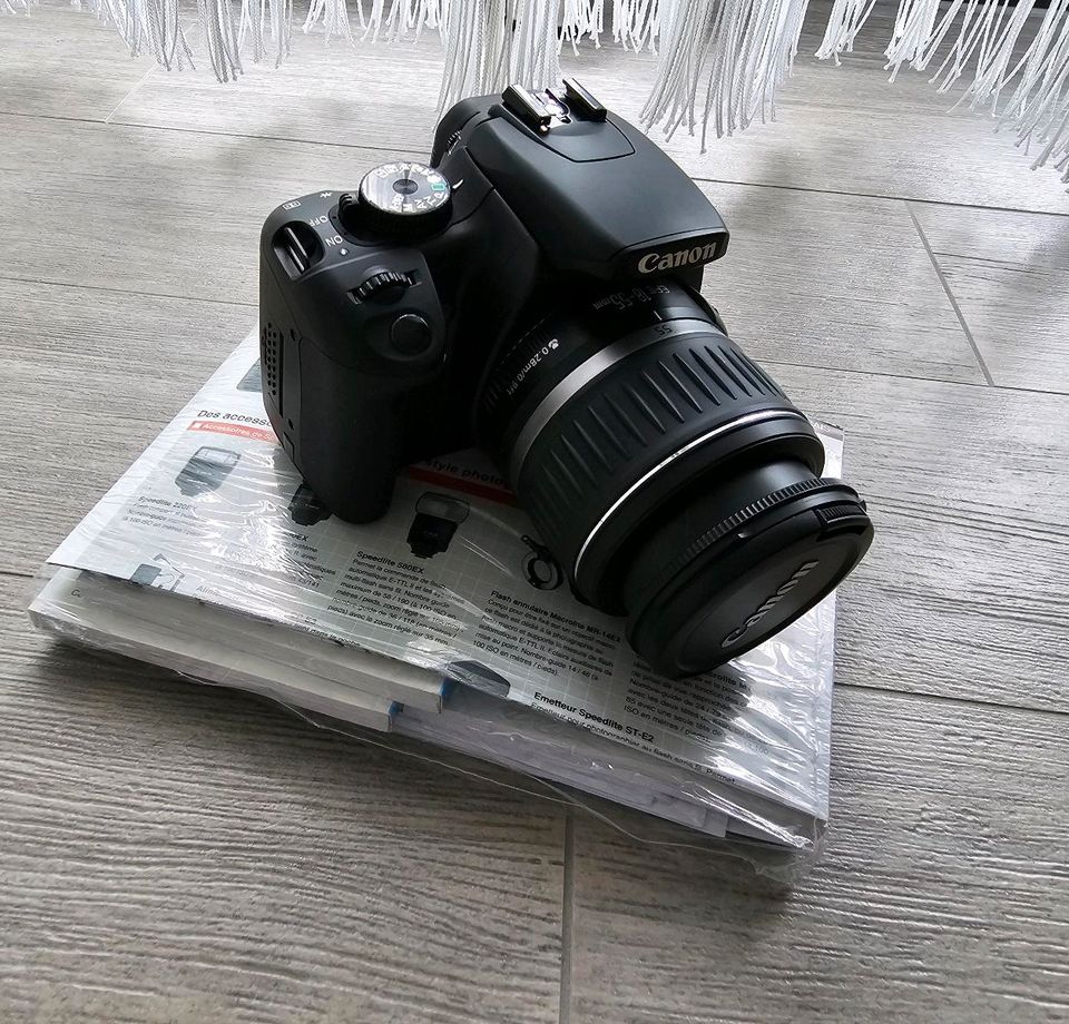 Canon EOS 400D Photo Kit, digitale Spiegelreflexkamera inkl. Zube in Frankfurt am Main