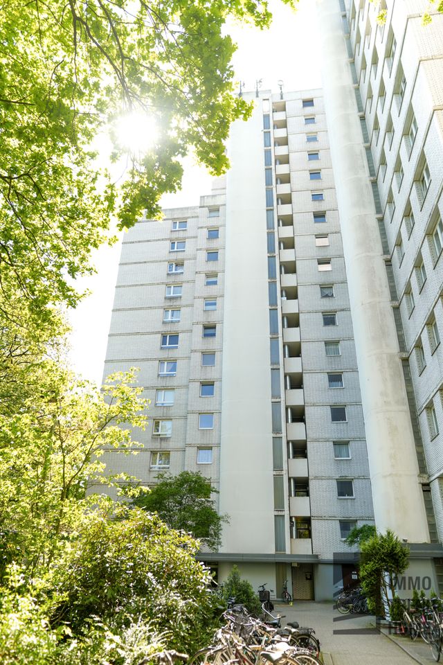 Kernsanierte Eigentumswohnung mit Balkon und Stellplatz! in Berg Fidel