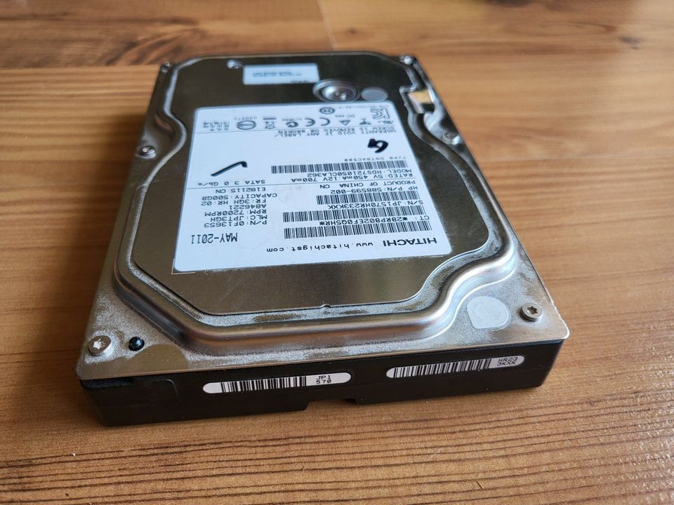 3,5" Festplatte Computer HDD Hitachi HDS721050CLA362 500GB SATA in Übersee