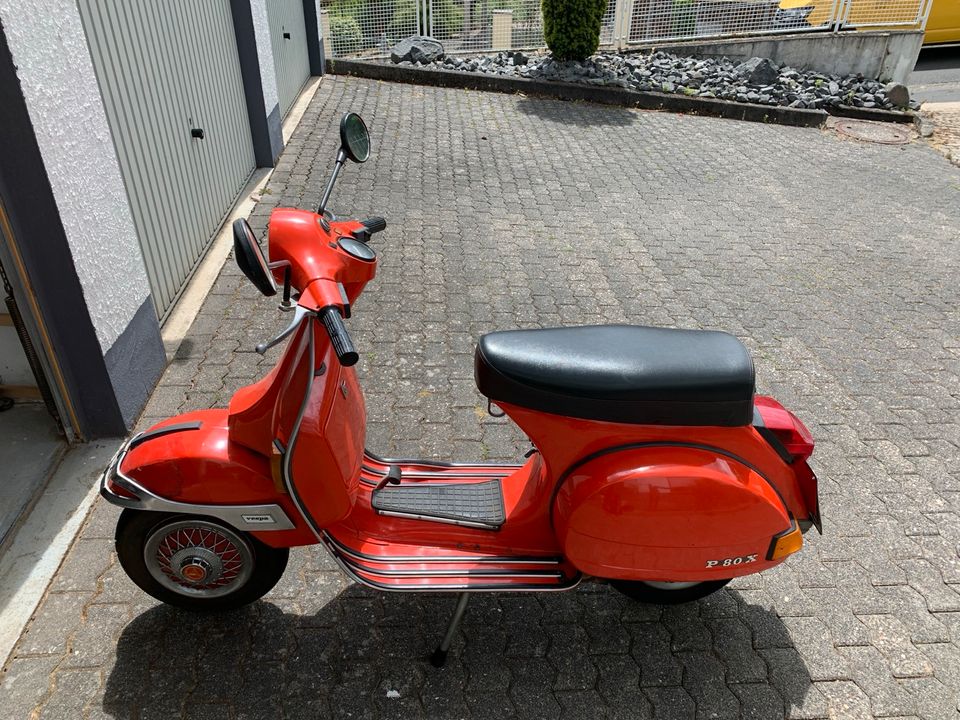 Vespa P 80 X in Koblenz