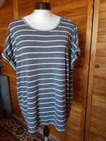 Graues Shirt mit weißen Streifen, Gr. M - guter Zustand! Hessen - Petersberg Vorschau