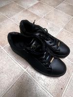 Schwarze Sneaker Gr. 39 neu Niedersachsen - Wedemark Vorschau