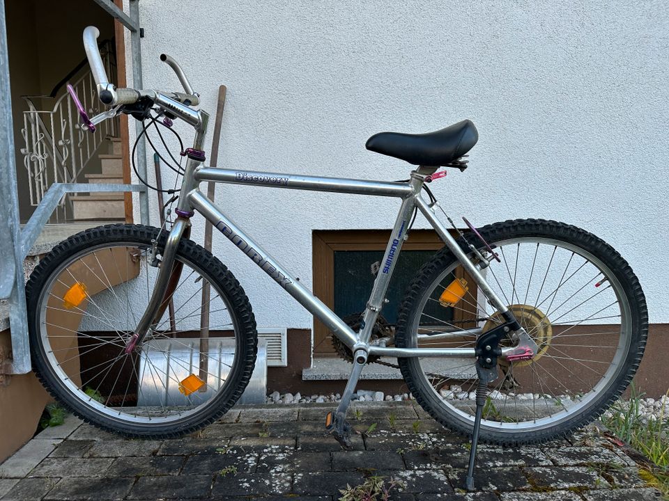 Discovery Corex Fahrrad Mountainbike Bike Alu Aluminiumrahmen in Solms