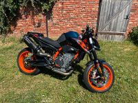 KTM 890 Duke R mit Zubehör Sachsen-Anhalt - Magdeburg Vorschau