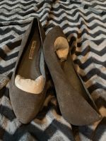 NEU ungetragen Buffalo London Ballerinas Leder 40 Friedrichshain-Kreuzberg - Friedrichshain Vorschau