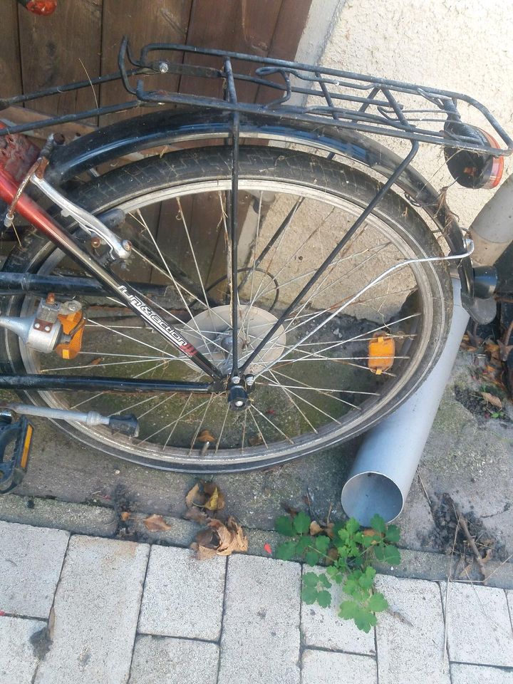 Fahrrad Damenrad Rad Konvolut *für Bastler* in Großkorbetha