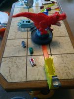 Hot Wheels GWT32 - City T-Rex Attacke Dinosaurier Trackset Spiels Nordrhein-Westfalen - Lohmar Vorschau