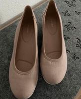 neue Ballerina Größe 40 mit kleinem Absatz Bayern - Schlüsselfeld Vorschau