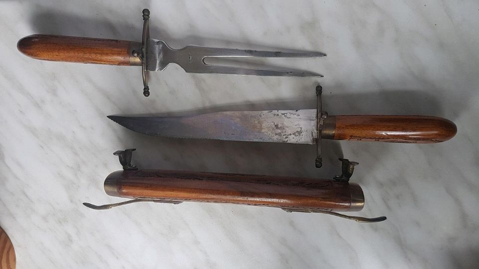 Dekoration Fleischgabel und Messer in Schatulle in Altenholz