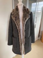 Süße Winterjacke Esprit dunkelgrau mit FakeFur-Kragen Gr. S/M Schleswig-Holstein - Bargfeld-Stegen Vorschau