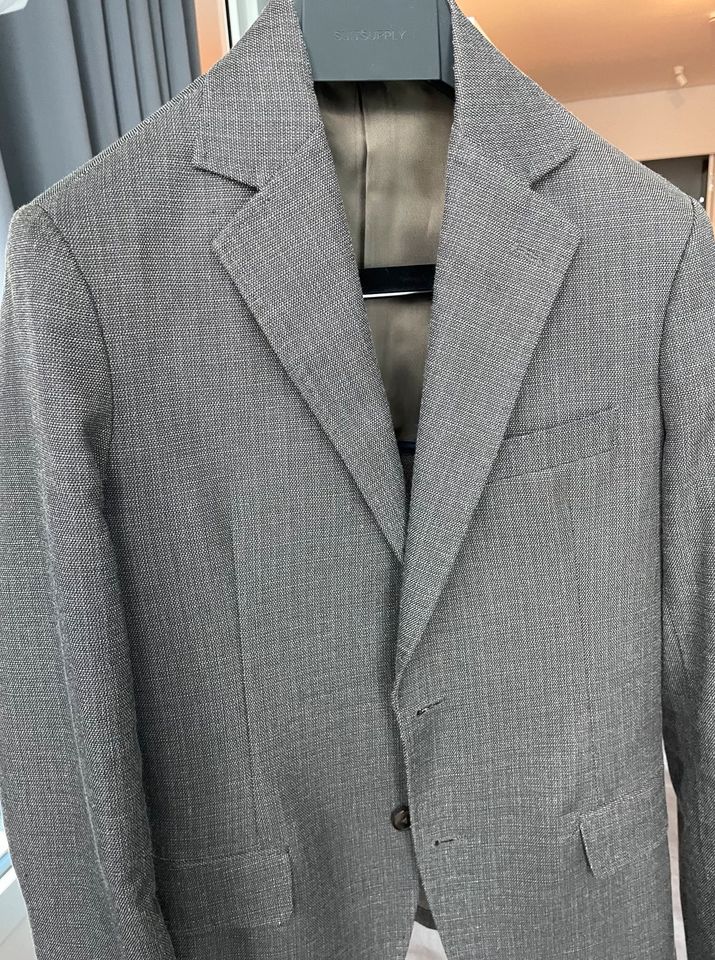 Anzug Blazer Braun Slim fit Gr. 46 in Frankfurt am Main