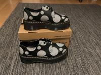 Dr. Martens Schuhe Plateau Boots Polkadot Halbschuhe NEU Gr.38 Nordrhein-Westfalen - Kamen Vorschau