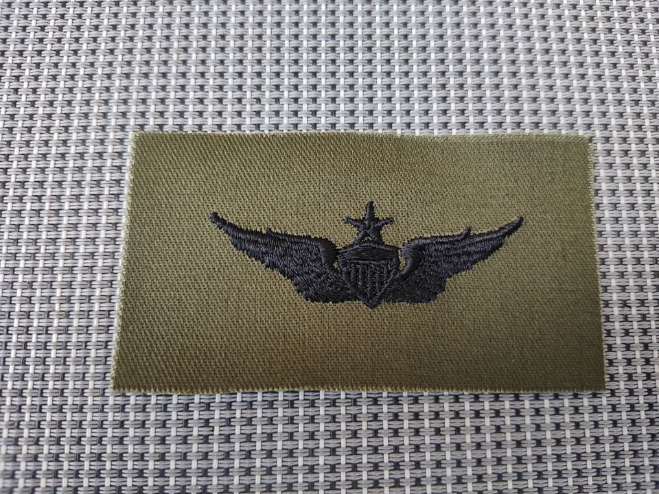 USA ARMEE UNITED STATES US ARMY SENIOR AVIATOR PATCH OLIV in Burg