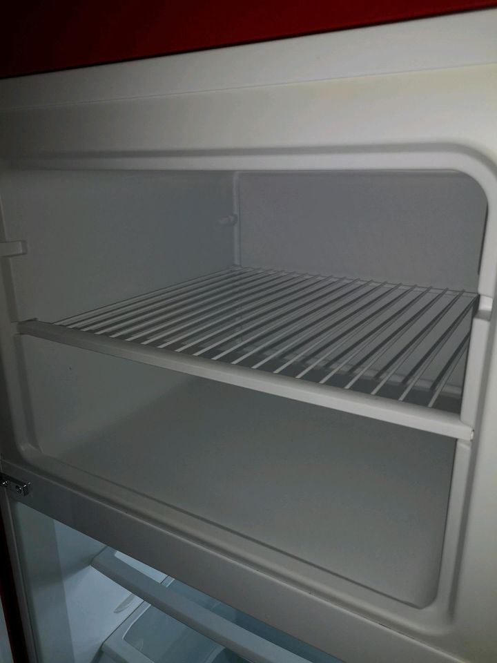 SMEG Kombi Gefrier Kühlschrank in Remscheid