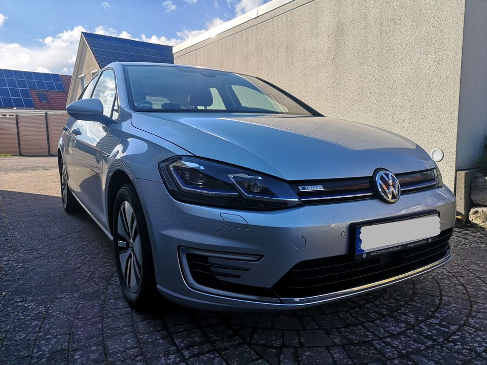 Volkswagen e-Golf in Wüstenrot