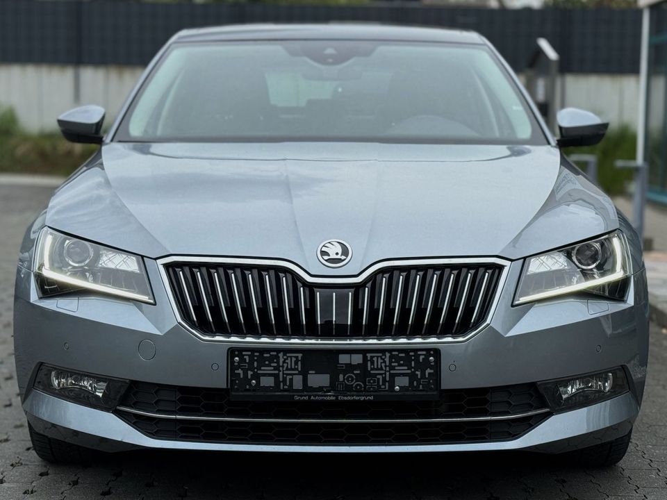 Skoda Superb Style Lim. DSG 4x4 PANO+ACC+NAVI+MEMO+KAM in Ebsdorfergrund