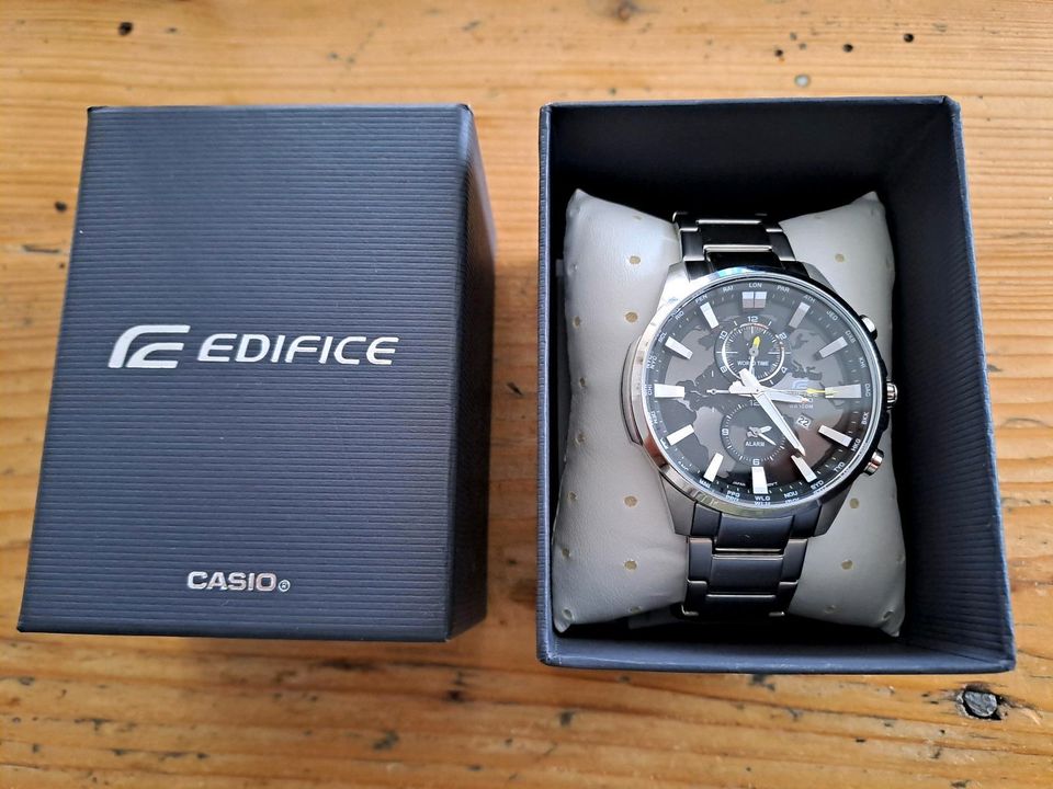 Casio Edifice Uhr EFR-303D-1AVUEF Armbanduhr Herrenuhr in Esslingen