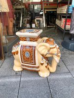 Retro Blumenhocker - Elefant Innenstadt - Köln Altstadt Vorschau