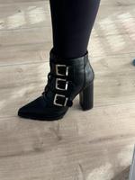 Asos Stiefel schwarz Schnalle Rock Stiefeletten 42 41 Nordrhein-Westfalen - Lüdenscheid Vorschau