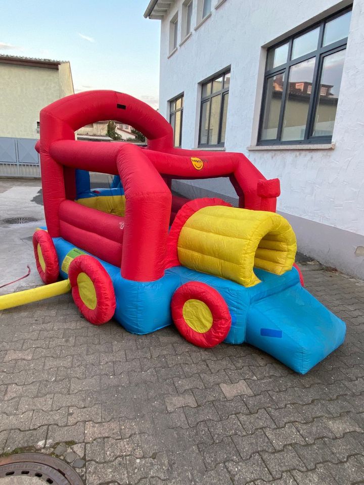 Hüpfburg Kinder Lokomotive Geburtstag Lok Event mieten vermieten in Bad Vilbel