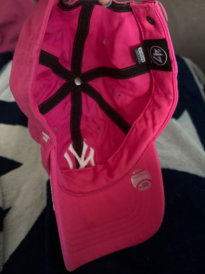 new era 47 cap kappe käppi new york yankees pink wie neu in Bergisch Gladbach