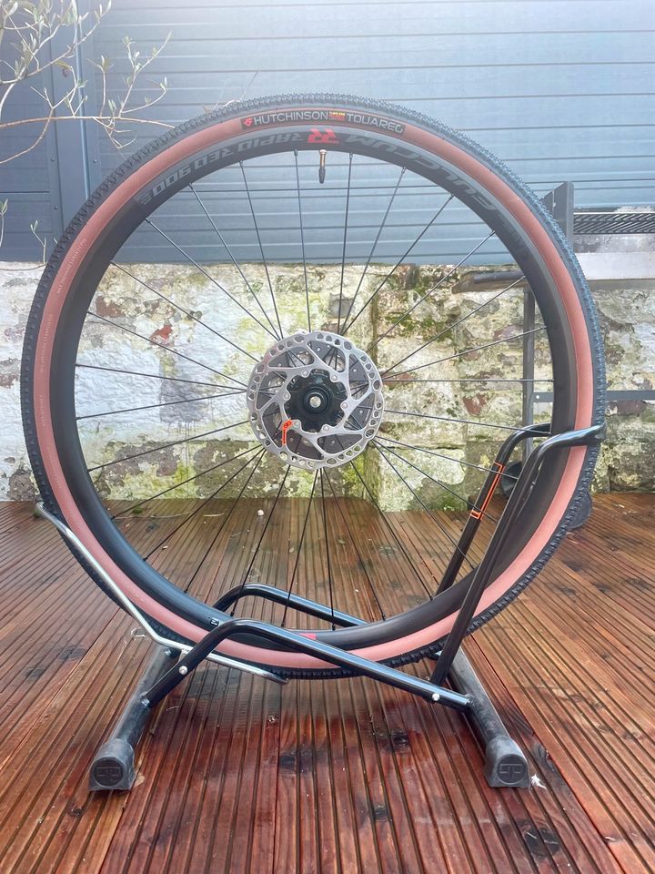 LRS Fulcrum Red 900 DB 28" Hutchinson Reifen Shimano XT-Kassette in Köln