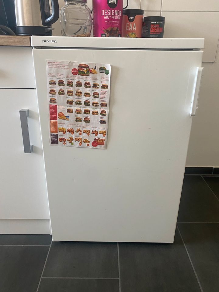 Kühlschrank mit Gefrierfach in Braunschweig