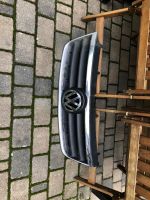 Touareg Frontgrill VW Zeichen auch extra…. Brandenburg - Schulzendorf bei Eichwalde Vorschau