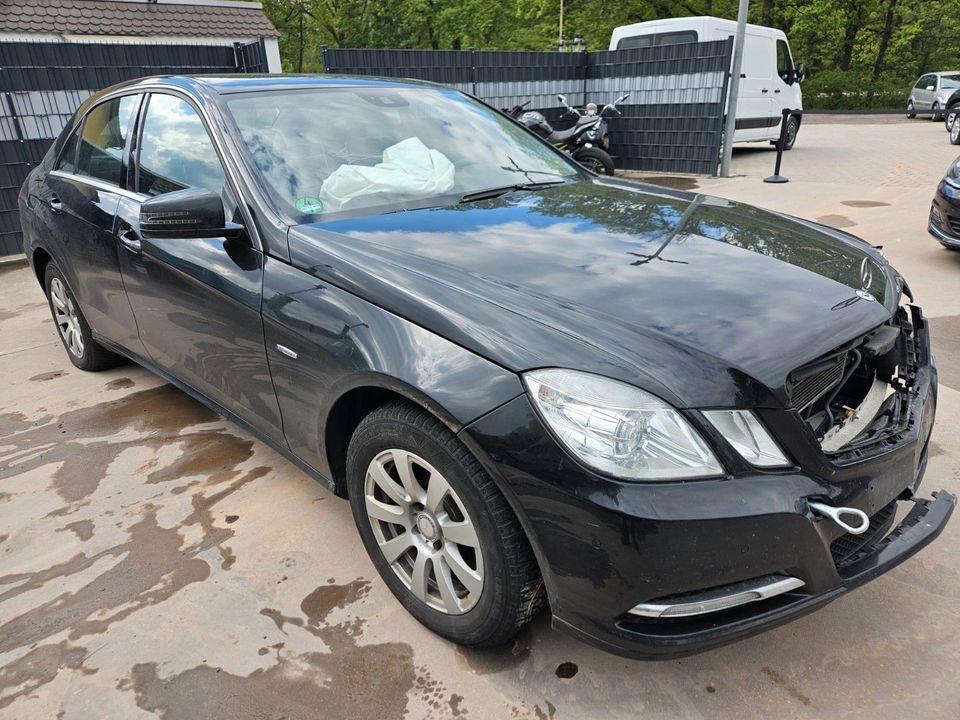 Mercedes-Benz E 300 E -Klasse Lim. E 300 CDI BlueEfficiency in Neustadt an der Weinstraße