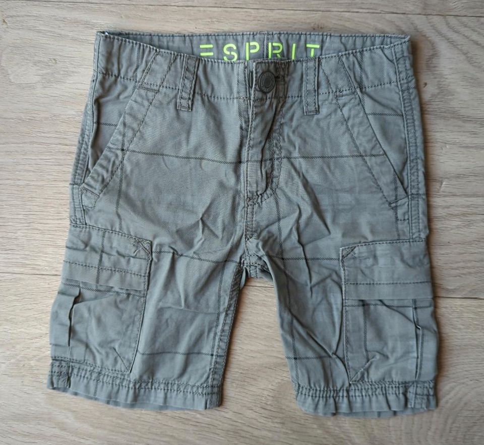 Kurze Hose von Esprit in der Größe 110 in Wendelstein