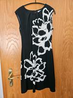 Kleid mit Blumen Hessen - Neukirchen Vorschau