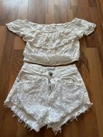 Paket Crop Tops Shirts Bershka H&M CropTop Boho chic Ibizia Style Köln - Humboldt-Gremberg Vorschau