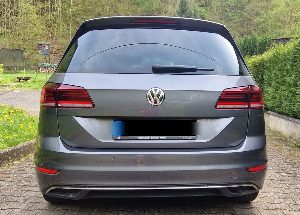 Volkswagen Golf Sportsvan in IQ-Drive Ausstattung mit 150PS in Schlangenbad