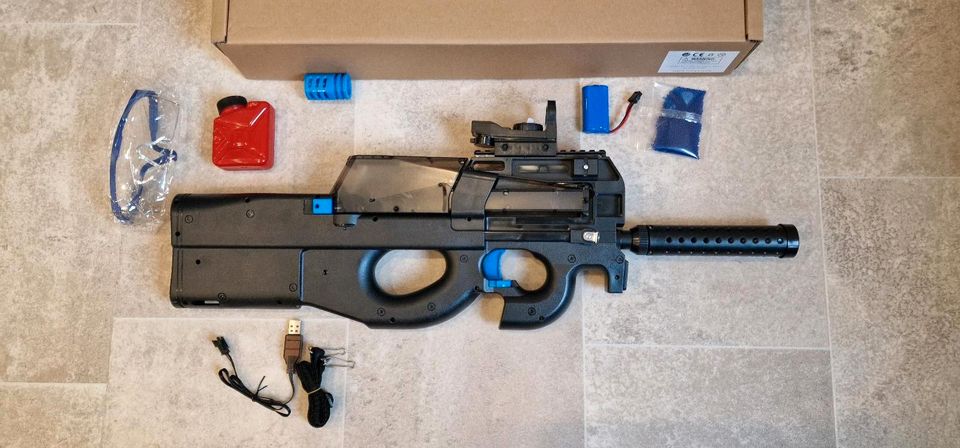 Gel Blaster P90, elektrische Wasserkugel-Pistole, Orbeez Gun in Feuchtwangen